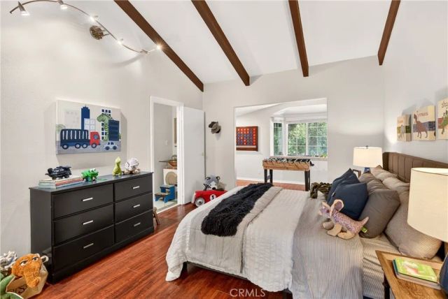 4115 Laurelgrove Avenue, Studio City, CA 91604