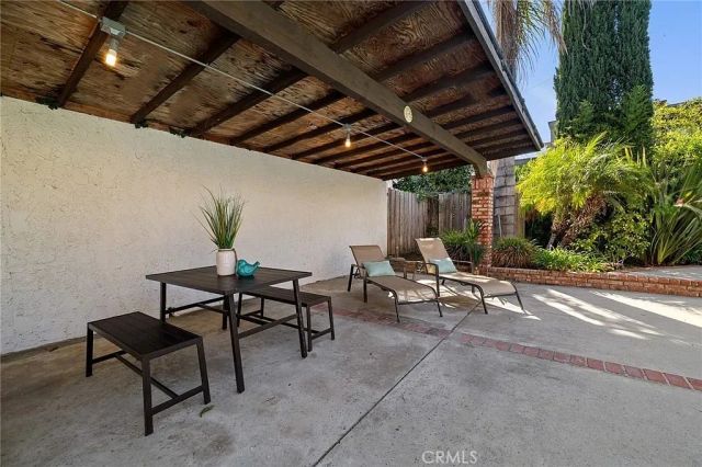 4115 Laurelgrove Avenue, Studio City, CA 91604