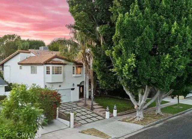 4115 Laurelgrove Avenue, Studio City, CA 91604