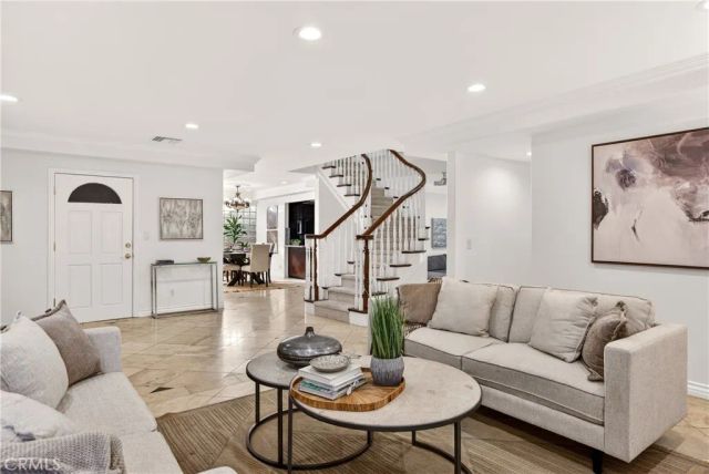 4115 Laurelgrove Avenue, Studio City, CA 91604