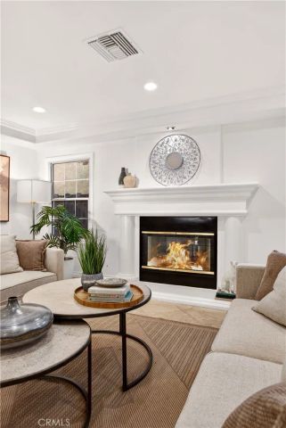 4115 Laurelgrove Avenue, Studio City, CA 91604