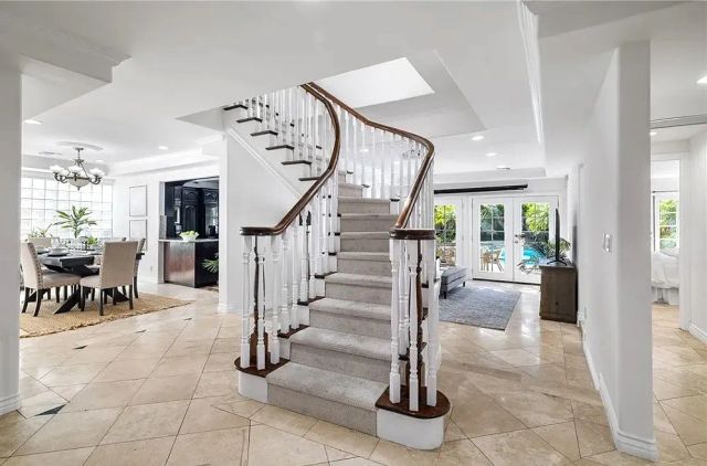 4115 Laurelgrove Avenue, Studio City, CA 91604