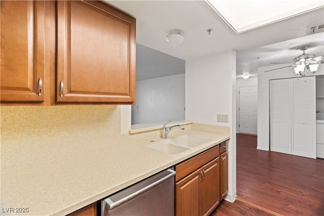 3550 Bay Sands Drive 3048, Laughlin, NV 89029