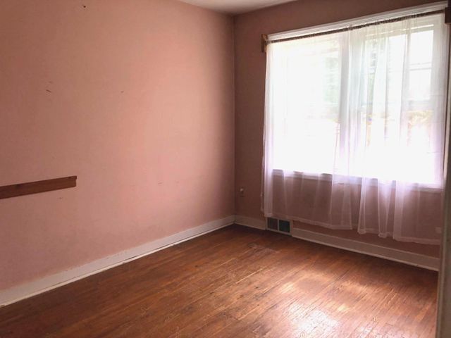 8612 LYKENS LN, Philadelphia, PA 19128
