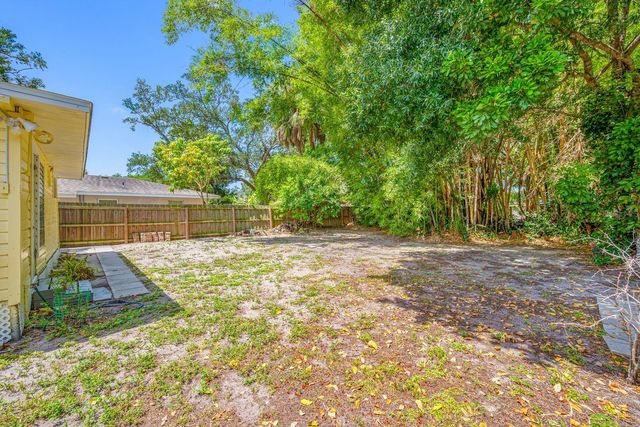 907 18TH AVENUE W, Palmetto, FL 34221