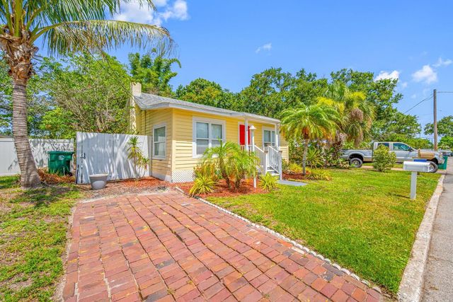 907 18TH AVENUE W, Palmetto, FL 34221