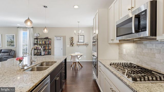 506 APRICOT ST, Stafford, VA 22554