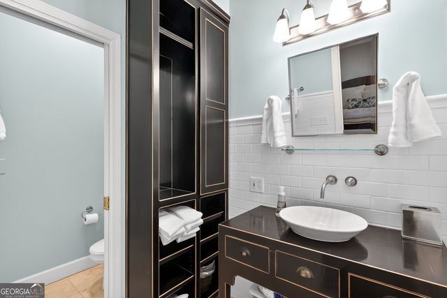 575 VALLEY HALL, Sandy Springs, GA 30350