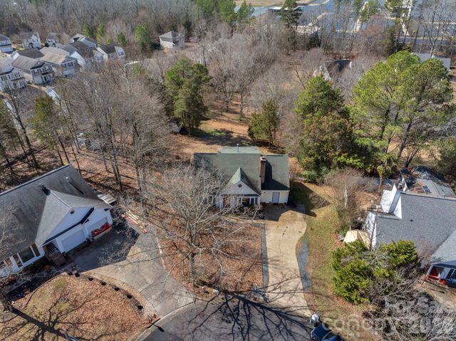 1308 SW Roseberry Place, Concord, NC 28025