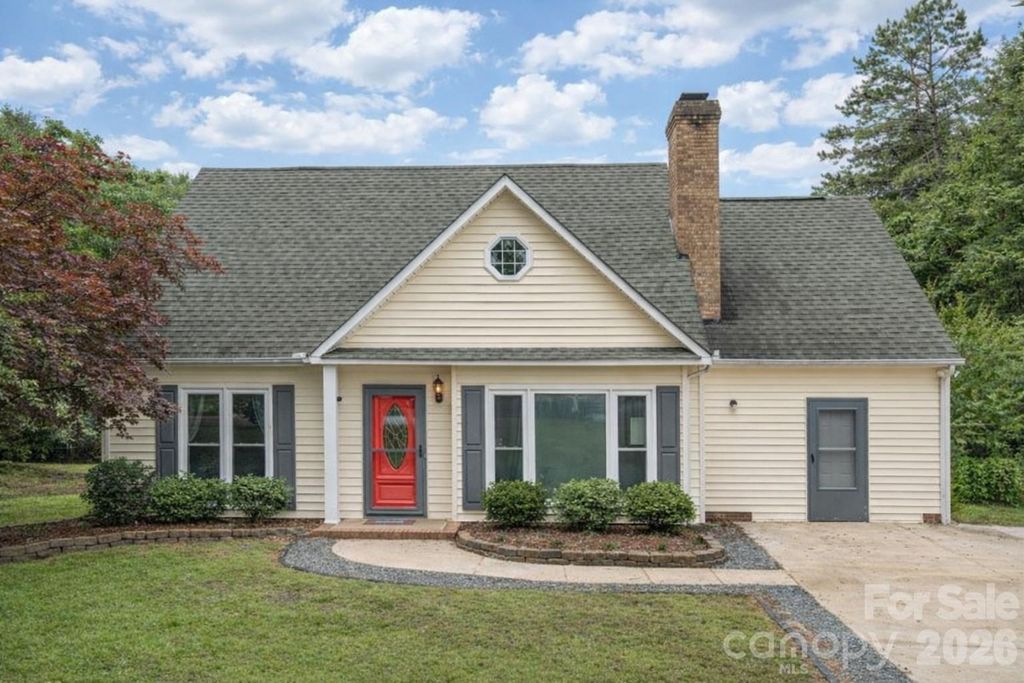 1308 SW Roseberry Place, Concord, NC 28025