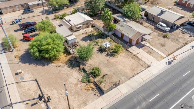 844 W Main St, Somerton, AZ 85350