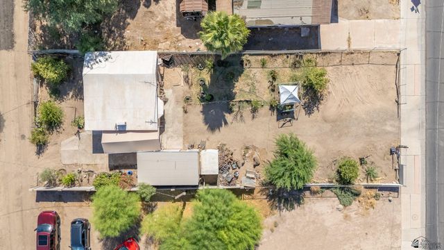 844 W Main St, Somerton, AZ 85350