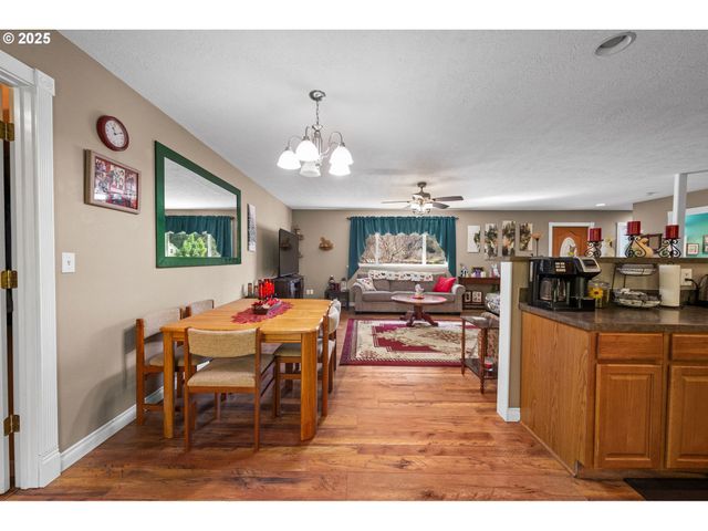 1390 SWEDETOWN Rd, Clatskanie, OR 97016