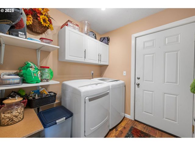 1390 SWEDETOWN Rd, Clatskanie, OR 97016