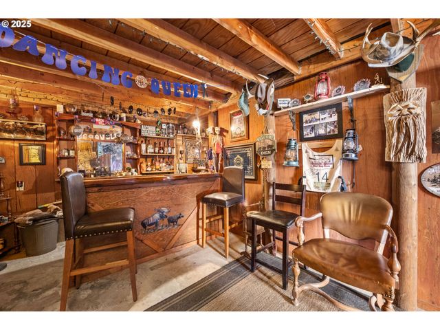 1390 SWEDETOWN Rd, Clatskanie, OR 97016