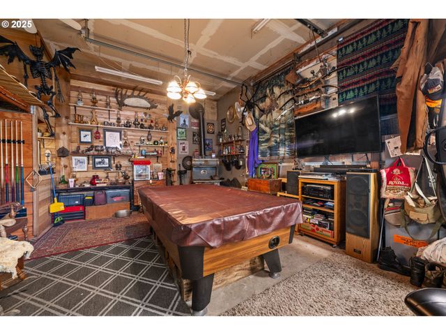 1390 SWEDETOWN Rd, Clatskanie, OR 97016