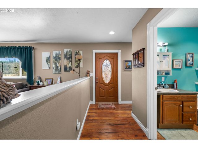 1390 SWEDETOWN Rd, Clatskanie, OR 97016