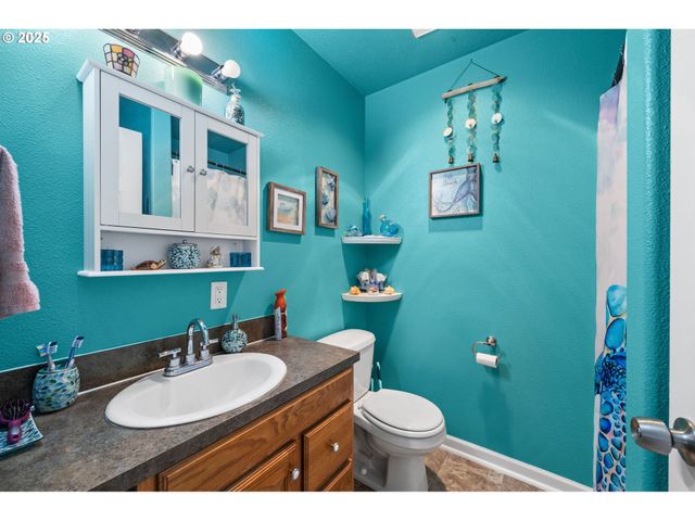 1390 SWEDETOWN Rd, Clatskanie, OR 97016