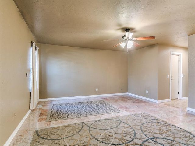 9009 Salsbury Lane, Oklahoma City, OK 73132