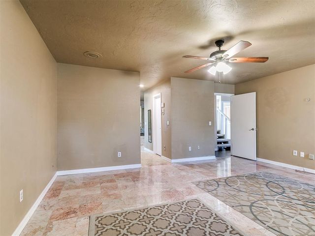 9009 Salsbury Lane, Oklahoma City, OK 73132