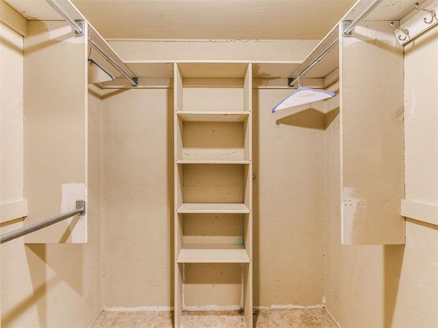 9009 Salsbury Lane, Oklahoma City, OK 73132