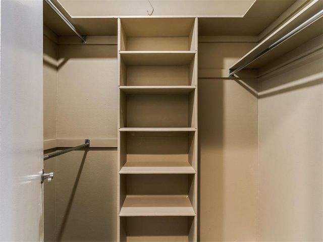 9009 Salsbury Lane, Oklahoma City, OK 73132