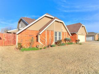 9009 Salsbury Lane, Oklahoma City, OK 73132