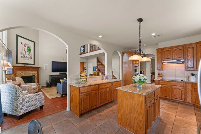 2305 Trickling Creek Drive, Garland, TX 75041