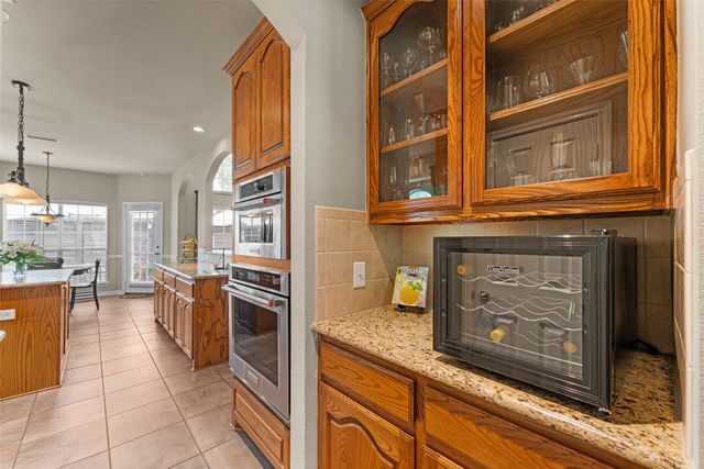 2305 Trickling Creek Drive, Garland, TX 75041