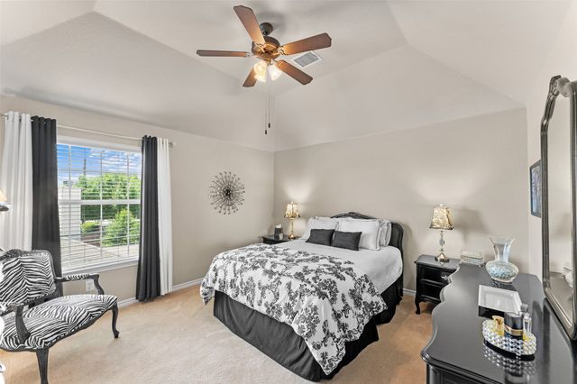 2305 Trickling Creek Drive, Garland, TX 75041