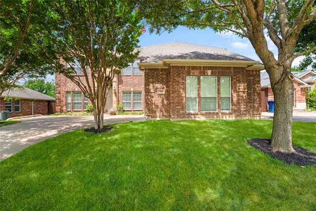 2305 Trickling Creek Drive, Garland, TX 75041