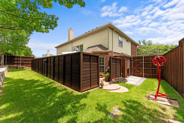2305 Trickling Creek Drive, Garland, TX 75041