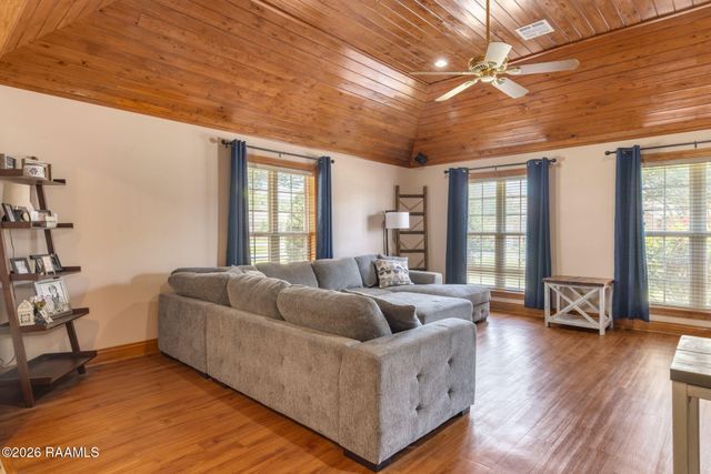 101 Dartmouth Circle, Youngsville, LA 70592