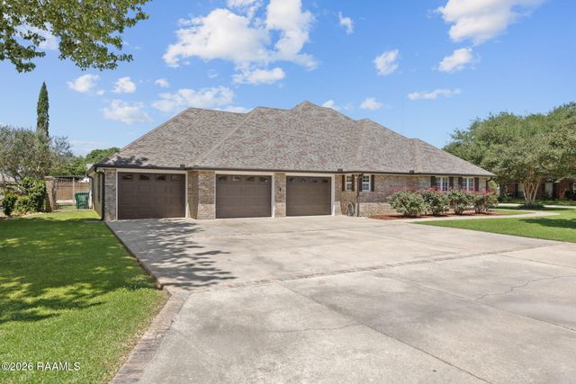 101 Dartmouth Circle, Youngsville, LA 70592