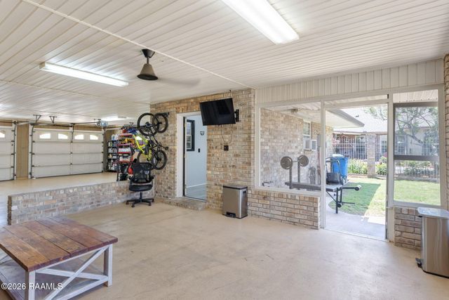 101 Dartmouth Circle, Youngsville, LA 70592