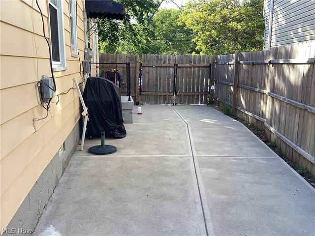 4225 Brookside Boulevard, Cleveland, OH 44135