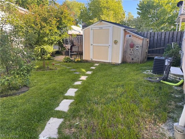 4225 Brookside Boulevard, Cleveland, OH 44135