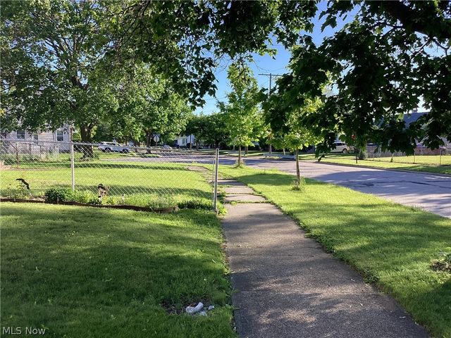 4225 Brookside Boulevard, Cleveland, OH 44135