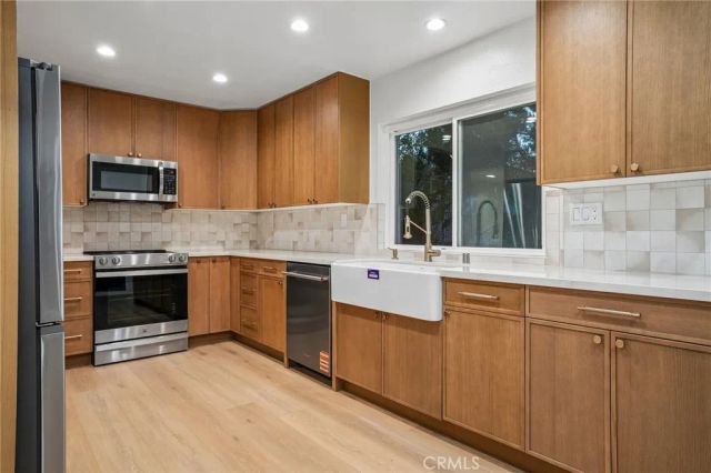 694 S Gentry, Anaheim, CA 92807