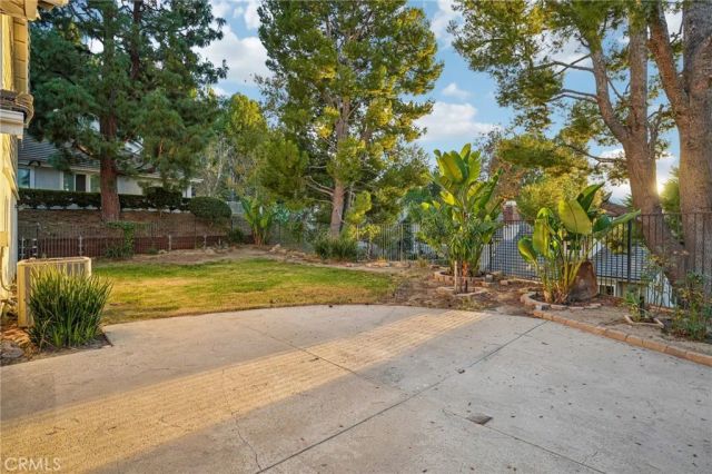 694 S Gentry, Anaheim, CA 92807