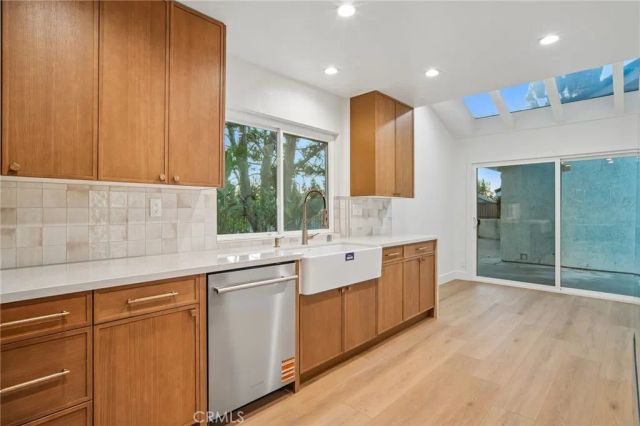 694 S Gentry, Anaheim, CA 92807