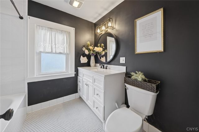 235 Homecroft Road, Syracuse, NY 13206