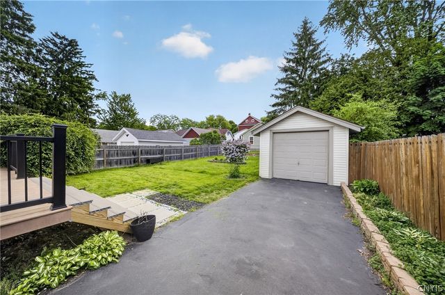 235 Homecroft Road, Syracuse, NY 13206
