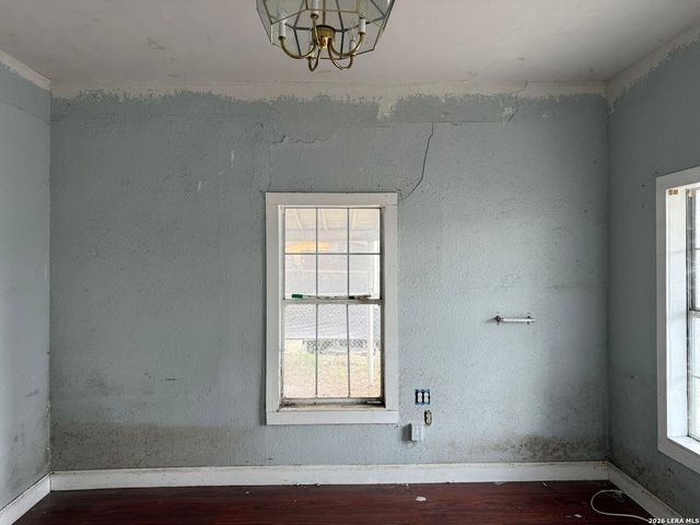 809 Leal, San Antonio, TX 78207