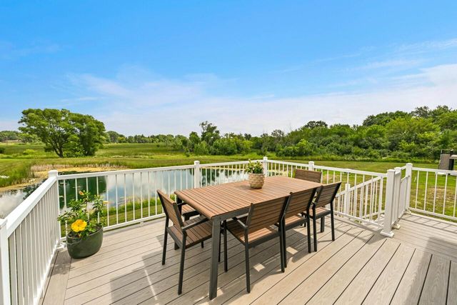 W188N5690 Clover LANE, Menomonee Falls, WI 53051