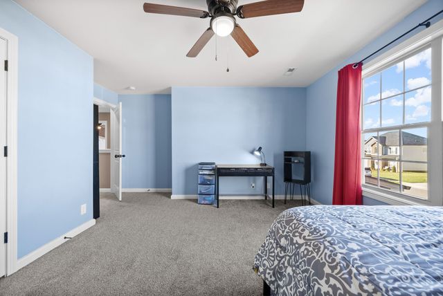 1483 Kingbird Dr, Clarksville, TN 37040