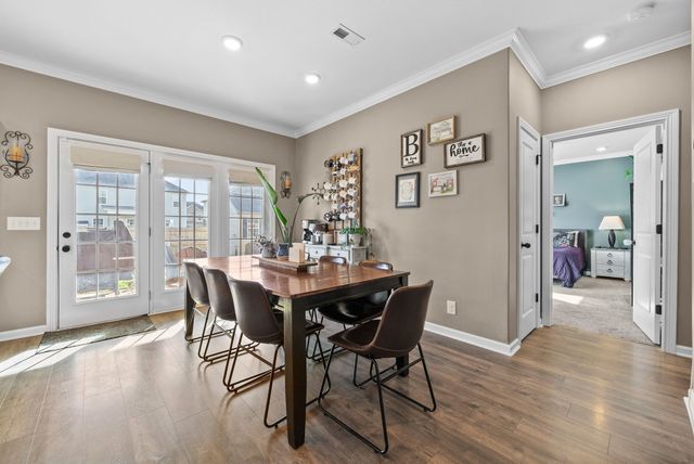 1483 Kingbird Dr, Clarksville, TN 37040