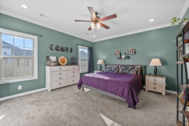 1483 Kingbird Dr, Clarksville, TN 37040