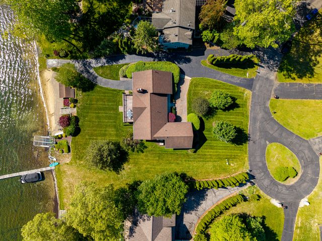 6563 Softshell Drive, Waterloo Twp, MI 49240