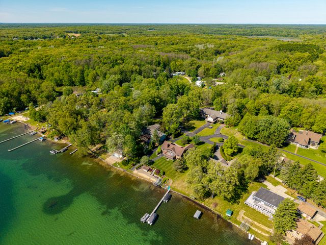 6563 Softshell Drive, Waterloo Twp, MI 49240